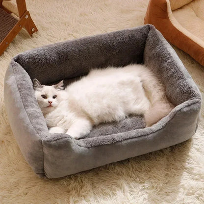 Caminha Peluciada para cães e gatos